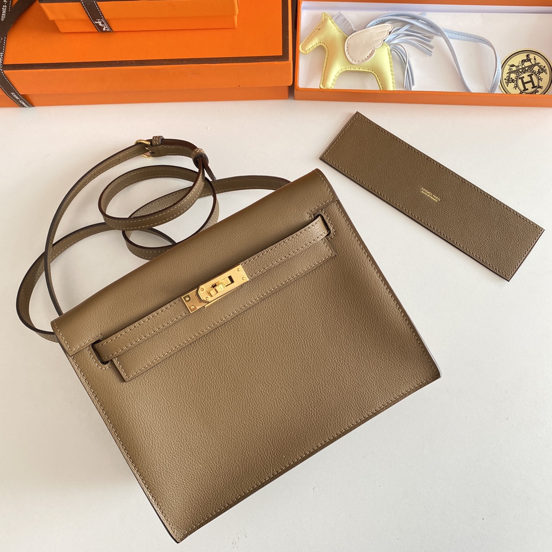 Hermes Kelly Danse Evercolor Bag In Khaki Color